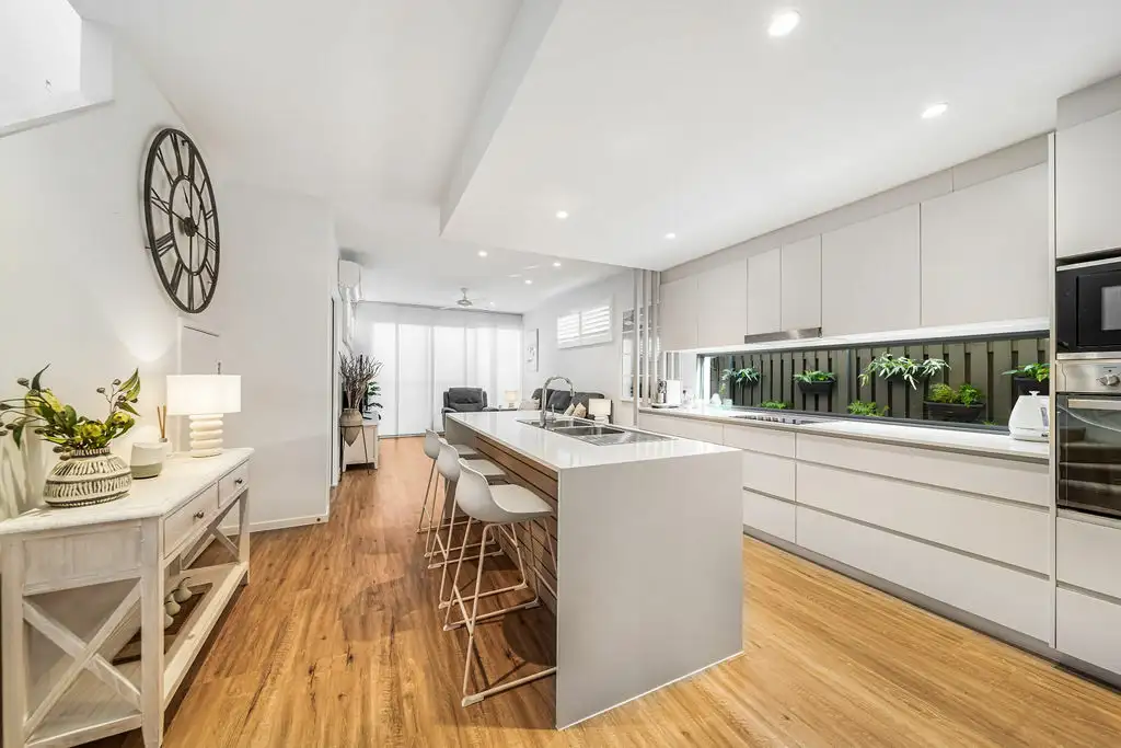 Main view of Homely townhouse listing, Unit 8/19 Riviera Pl, Mountain Creek QLD 4557