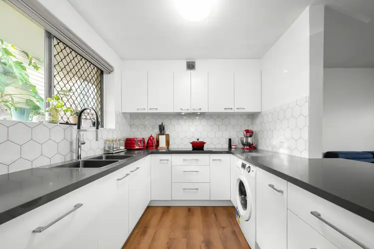 Second view of Homely unit listing, Unit 2/903 Brunswick St, New Farm QLD 4005