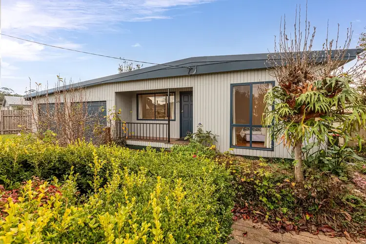25 Irene Cres, Eden NSW 2551