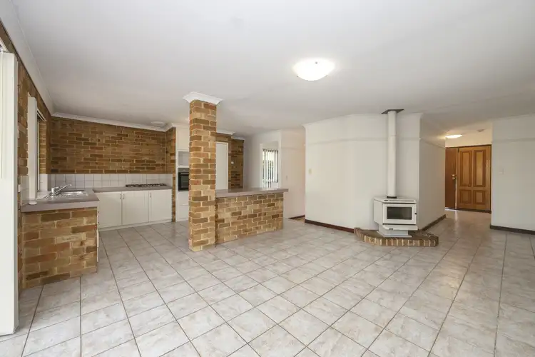 Seventh view of Homely house listing, 4 Kiora Lane, Ridgewood WA 6030