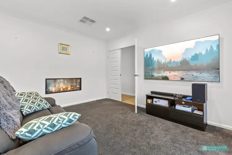 Sixth view of Homely house listing, 4 Luxford Ct, Strathdale VIC 3550