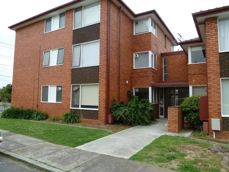 1/23 Brewster Street, Essendon VIC 3040