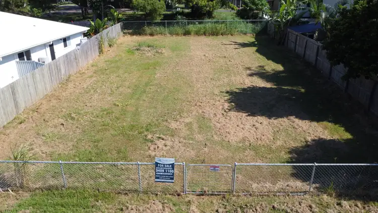 54 Laurel St, Russell Island QLD 4184