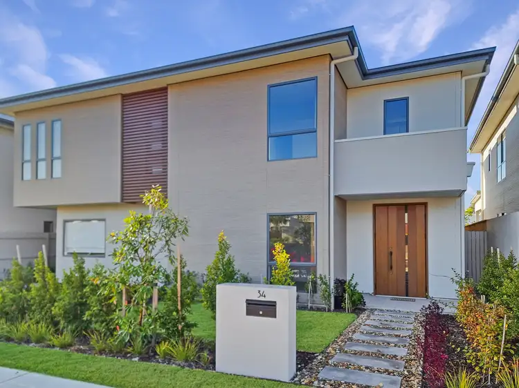 34 Ballandean Bvd, Gledswood Hills NSW 2557