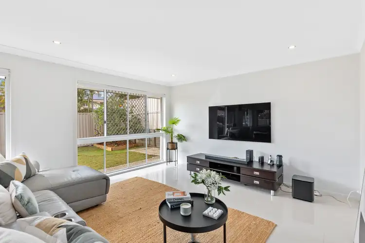 Fifth view of Homely house listing, 8 Kaboora Cres, Westlake QLD 4074