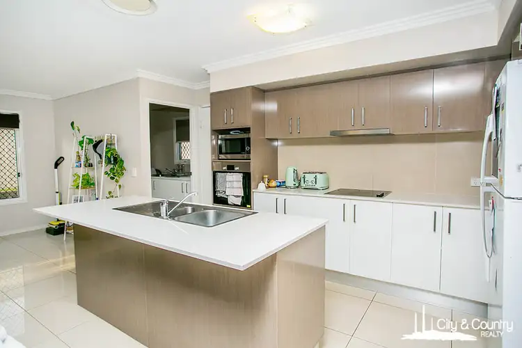 Main view of Homely unit listing, Unit 2/96 Simpson Street, Mount Isa QLD 4825