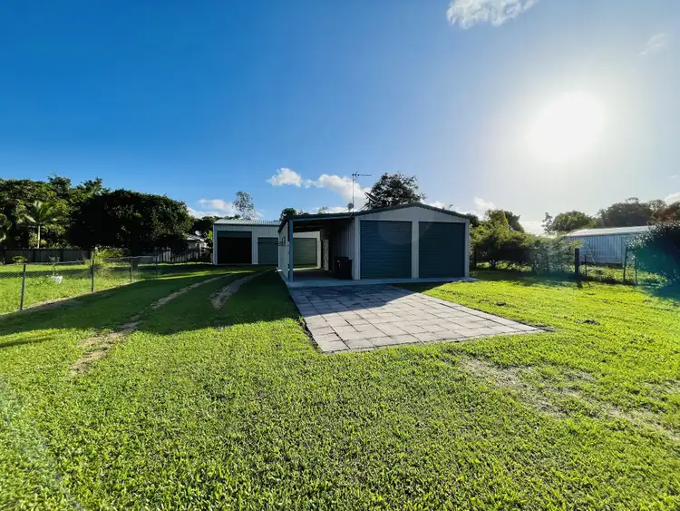 8 Albert St, Silkwood QLD 4856