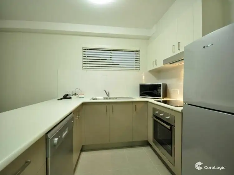 Sixth view of Homely unit listing, Unit 9/10 Prince Pl, Middlemount QLD 4746