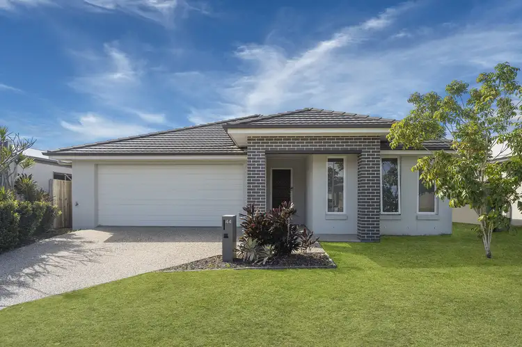 44 Coolridge Cct