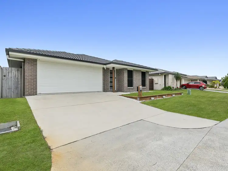 4 Eel Pl, Bongaree QLD 4507