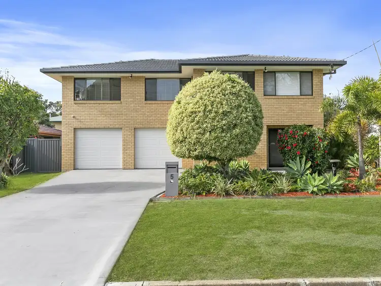 5 Clement St, Woorim QLD 4507