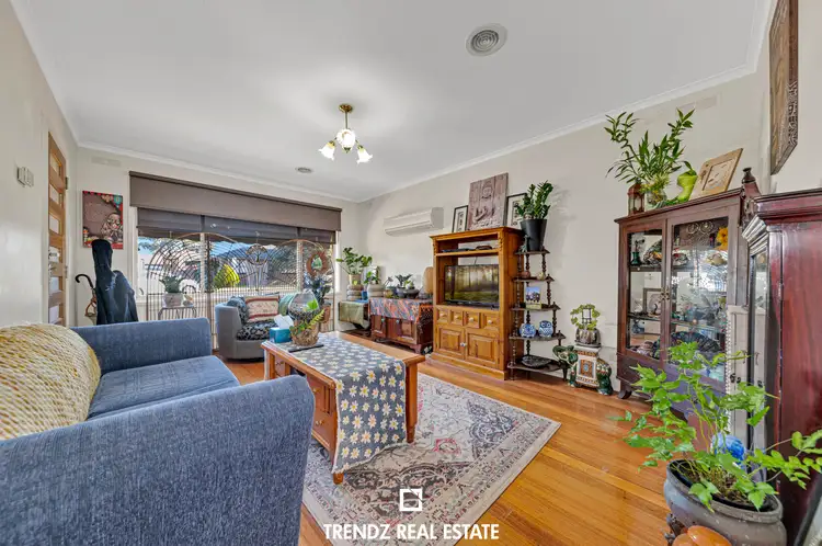 Fifth view of Homely unit listing, Unit 2/18 Russell St, Cranbourne VIC 3977