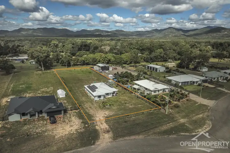 Main view of Homely house listing, 35 Cradler Ct, Bluewater Park QLD 4818