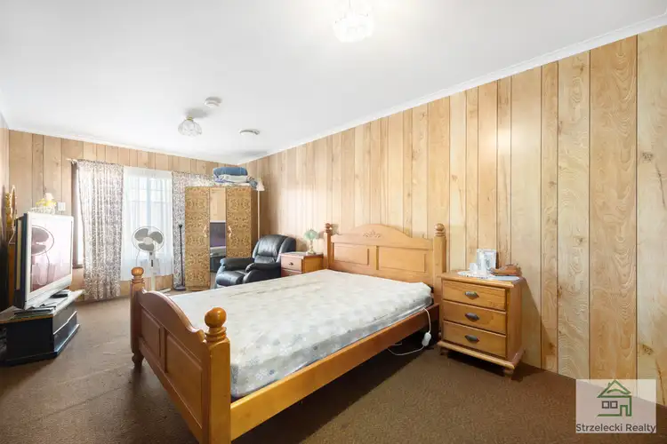 Seventh view of Homely house listing, 1 Tuxford St, Newborough VIC 3825