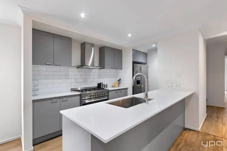 100 The Parade, Wollert VIC 3750