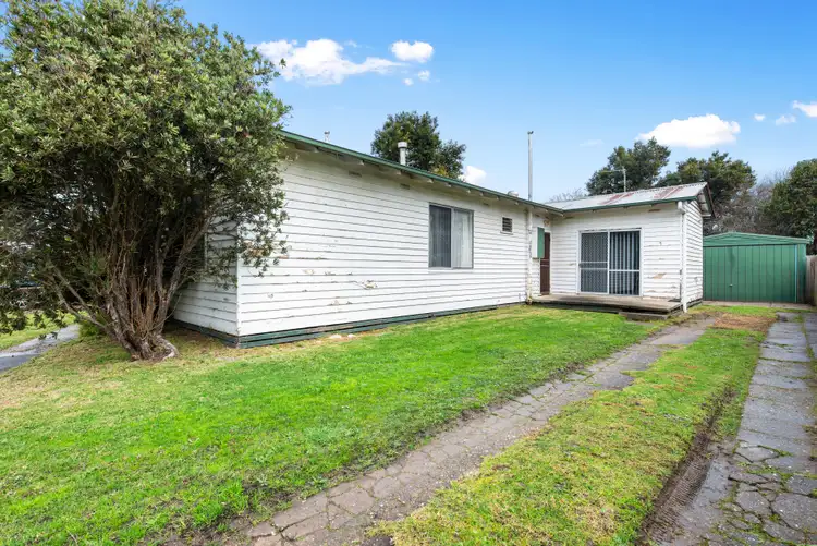 Second view of Homely house listing, 5 Roberts St, Traralgon VIC 3844