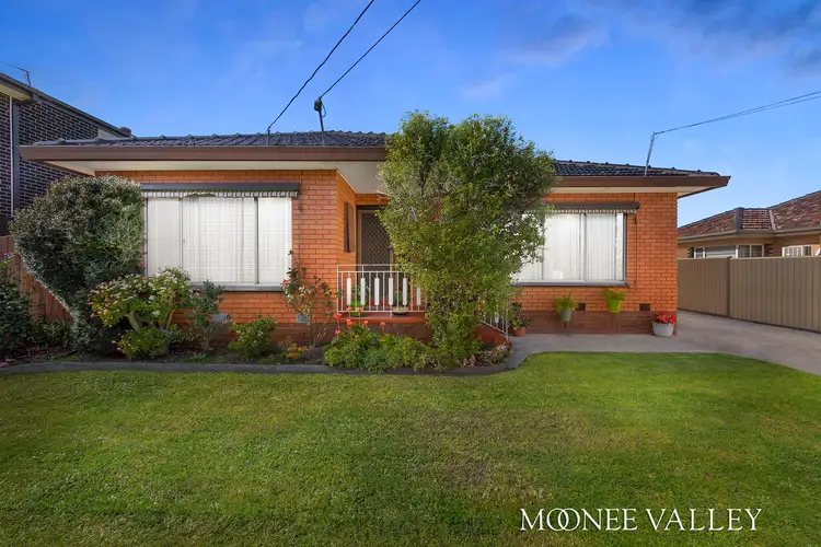 Second view of Homely house listing, 8 Neal Street, Keilor East VIC 3033