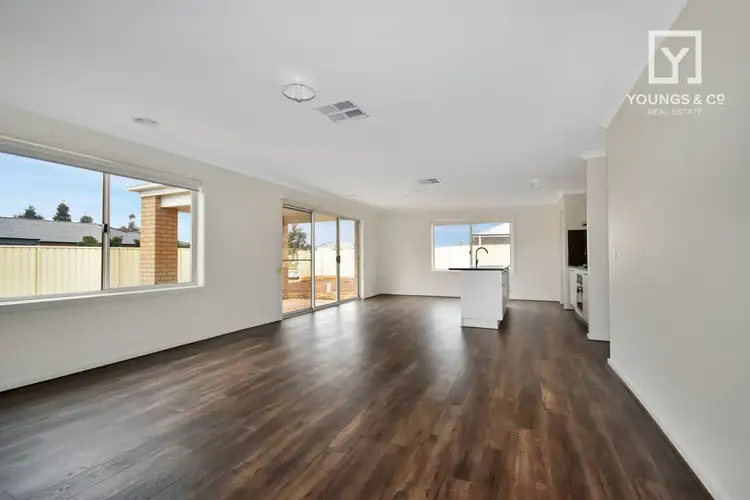 Fifth view of Homely house listing, 3 Hart Cres, Kialla VIC 3631