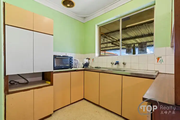 Seventh view of Homely house listing, 4 Gledhill Way, Wilson WA 6107