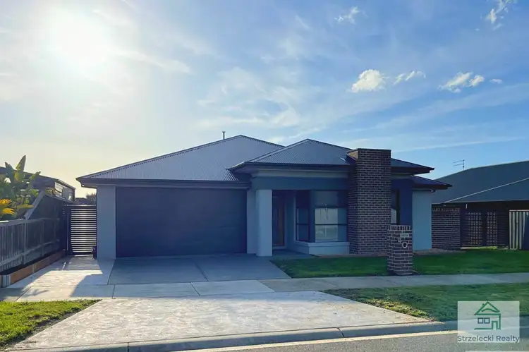 13 Collingwood Dr, Trafalgar VIC 3824