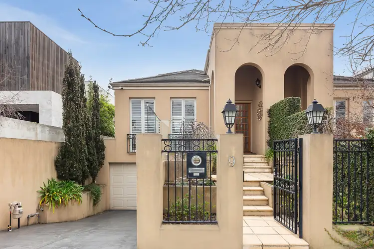 9 Young Street, Brighton VIC 3186