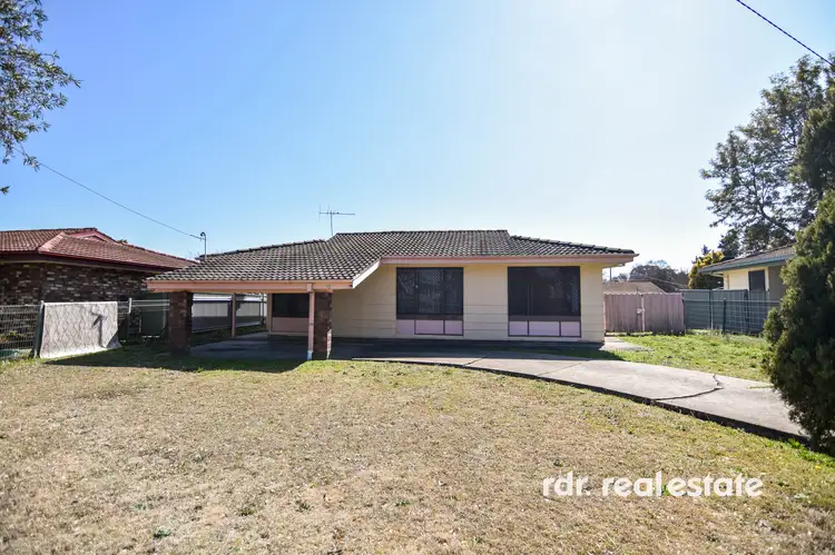 12 Waratah Avenue, Inverell NSW 2360
