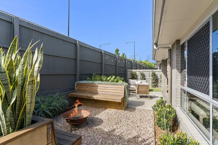24 Wood Cres, Baringa QLD 4551