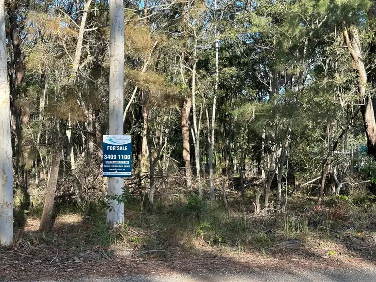 20 Belgrave Rd, Russell Island QLD 4184