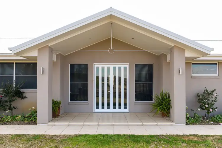 76 Dog Trap Lane, Inverell NSW 2360