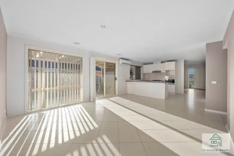Fourth view of Homely house listing, 7 Acacia Close, Trafalgar VIC 3824