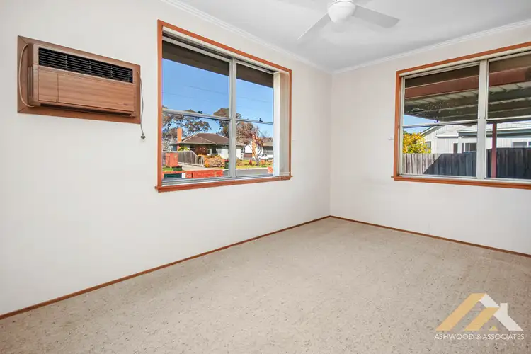 Second view of Homely house listing, 14 Davies St, Bairnsdale VIC 3875