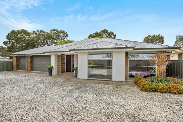 13 Church St, Hahndorf SA 5245