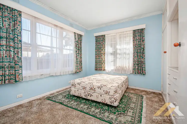 Fifth view of Homely house listing, 220 Macleod St, Bairnsdale VIC 3875