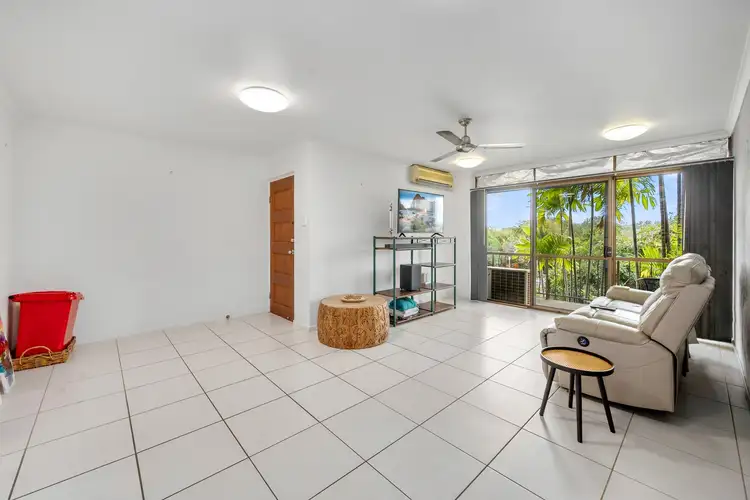 Second view of Homely unit listing, Unit 2/64 Warburton St, Castle Hill QLD 4810