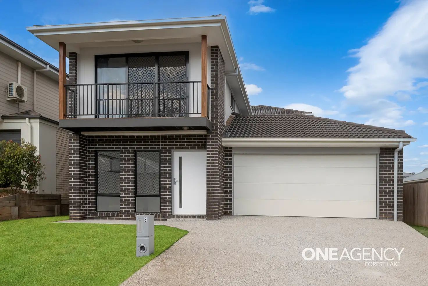 Main view of Homely house listing, 8 Wimbledon Cl, Doolandella QLD 4077