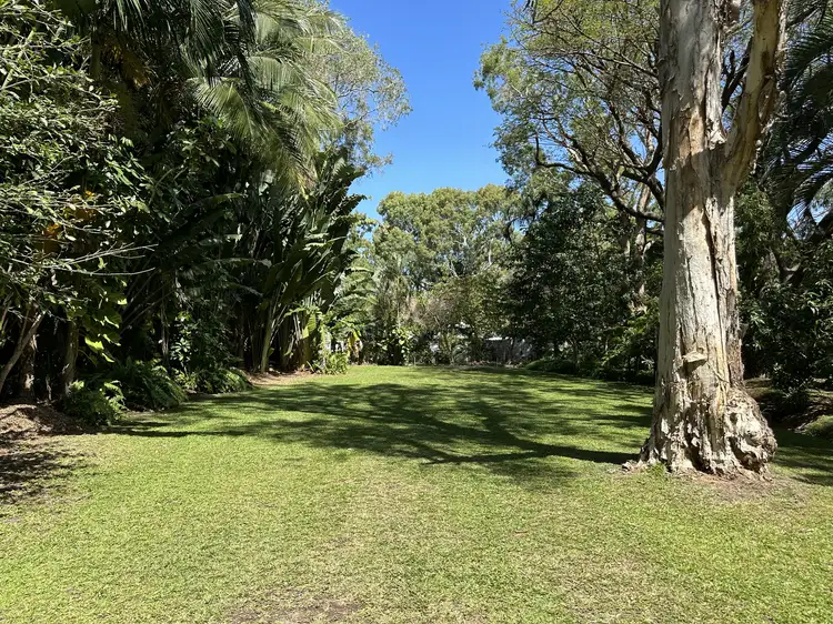 21 Barbarra St, Picnic Bay QLD 4819