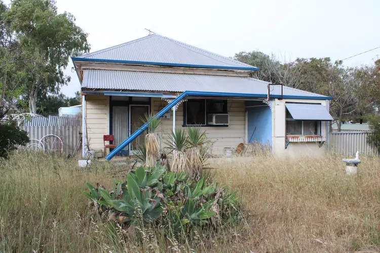54 Gregory St, Kellerberrin WA 6410