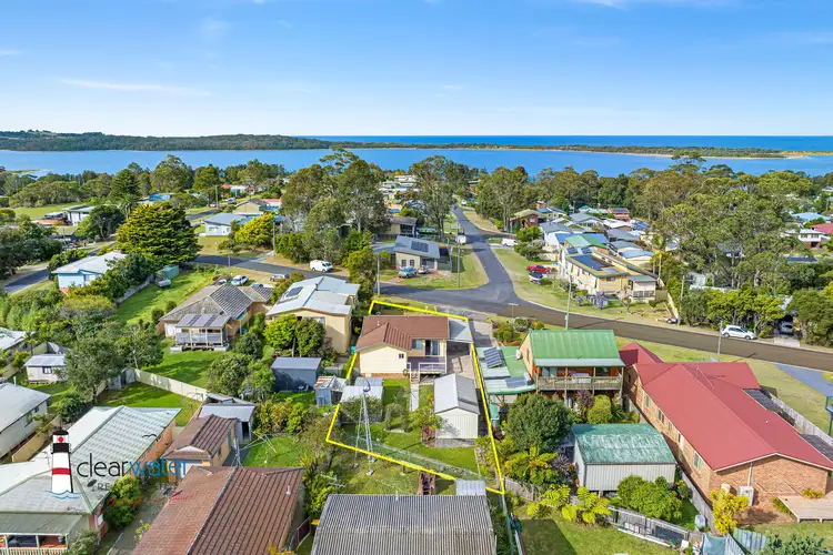 9 Coogee St, Tuross Head NSW 2537
