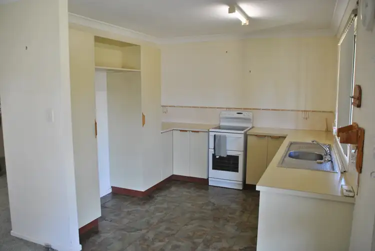 Fifth view of Homely house listing, 9 Dianne Ct, Rosenthal Heights QLD 4370