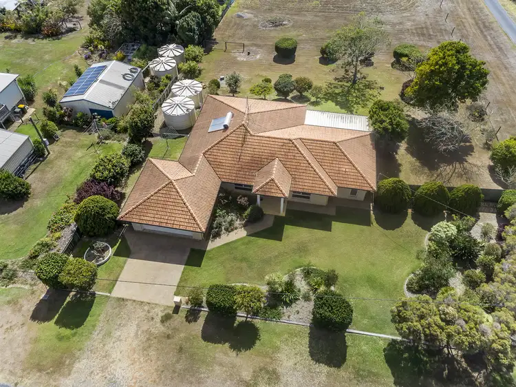 Second view of Homely house listing, 8 Angela Court, Moore Park Beach QLD 4670