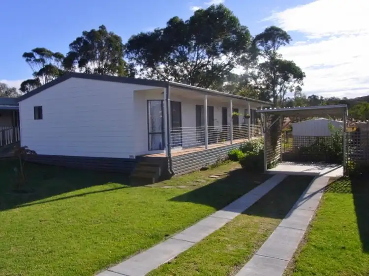 33 Lakeside Drive, Eden NSW 2551