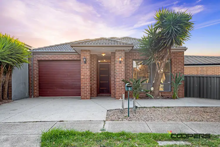 6 Lancewood Rd, Manor Lakes VIC 3024