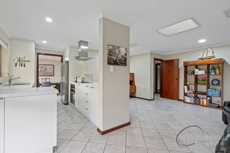 5 Pearson Crescent, Bull Creek WA 6149