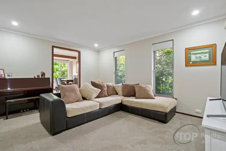 Fourth view of Homely semi-detached listing, 5 Pearson Crescent, Bull Creek WA 6149