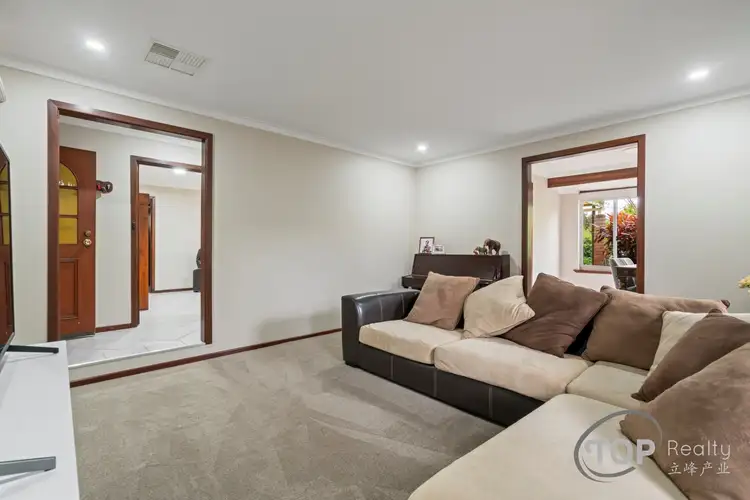 Fifth view of Homely semi-detached listing, 5 Pearson Crescent, Bull Creek WA 6149