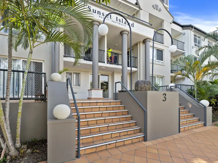 APARTMENT 11/3 Sunset Boulevard, Surfers Paradise QLD 4217