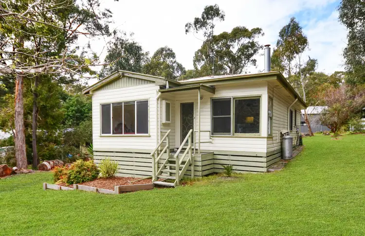 Main view of Homely house listing, 10 Sundial Ave, Halls Gap VIC 3381