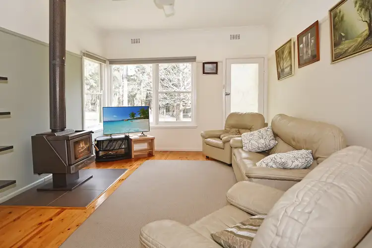 Second view of Homely house listing, 10 Sundial Ave, Halls Gap VIC 3381