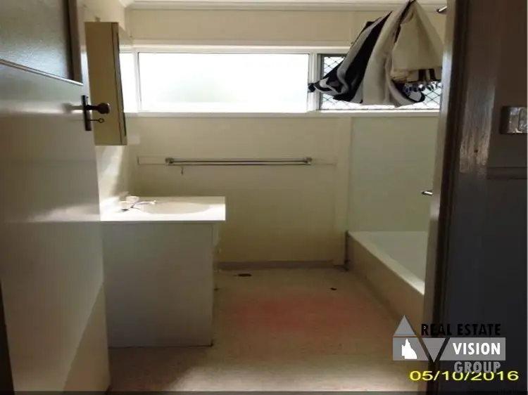 Seventh view of Homely house listing, 11 Fay Street, Blackwater QLD 4717