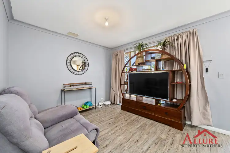 Fifth view of Homely house listing, 10 Traine Cl, Waikiki WA 6169